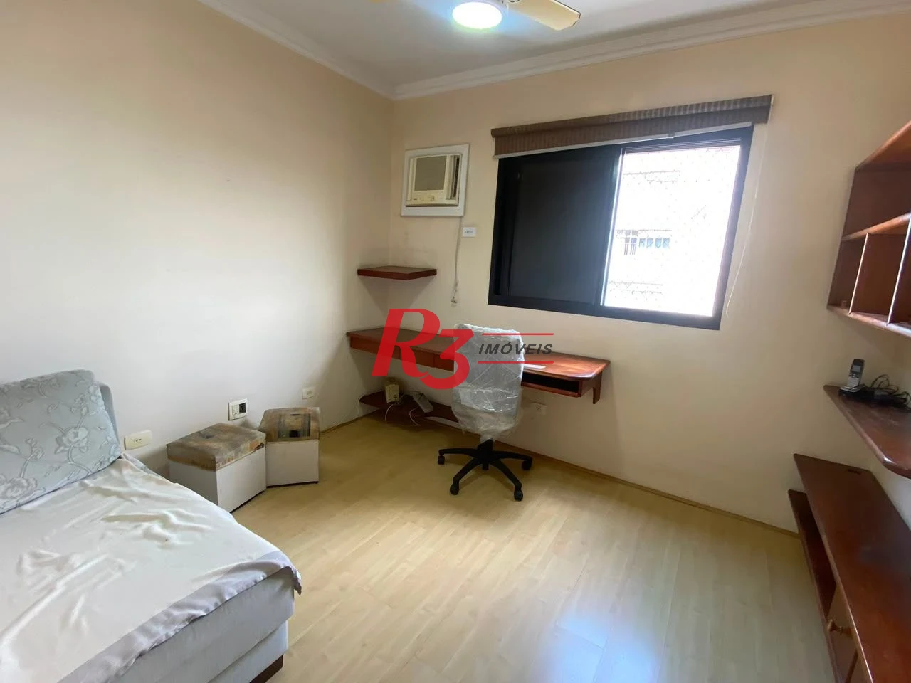 Apartamento com 3 dormitórios à venda, 122 m² por R$ 1.300.000,00 - Embaré - Santos/SP