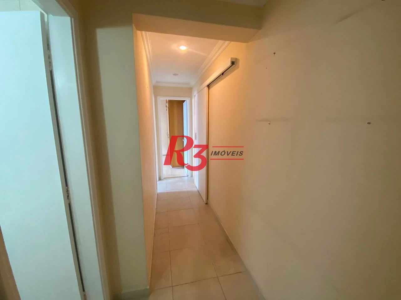 Apartamento com 3 dormitórios à venda, 122 m² por R$ 1.300.000,00 - Embaré - Santos/SP