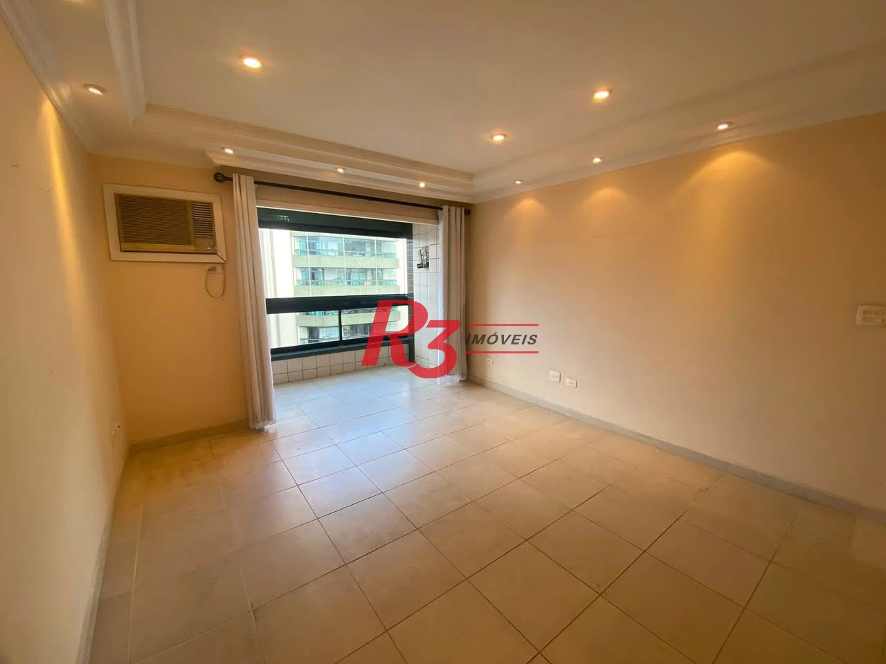 Apartamento com 3 dormitórios à venda, 122 m² por R$ 1.300.000,00 - Embaré - Santos/SP