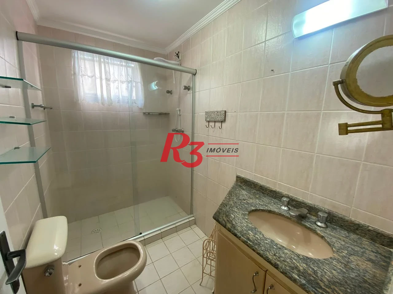 Apartamento com 3 dormitórios à venda, 122 m² por R$ 1.300.000,00 - Embaré - Santos/SP