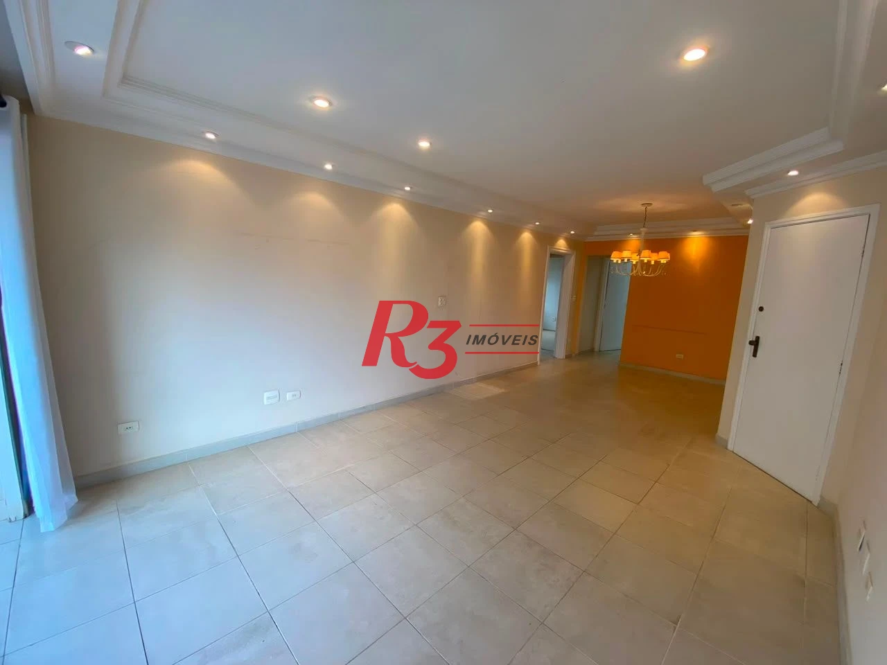 Apartamento com 3 dormitórios à venda, 122 m² por R$ 1.300.000,00 - Embaré - Santos/SP