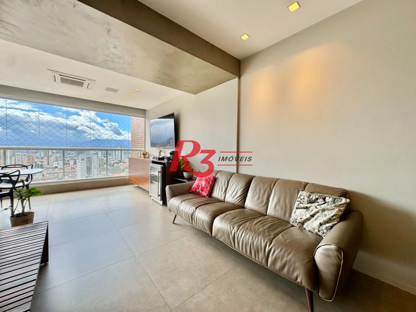 Apartamento com 3 dormitórios à venda, 127 m² por R$ 2.300.000,00 - Boqueirão - Santos/SP
