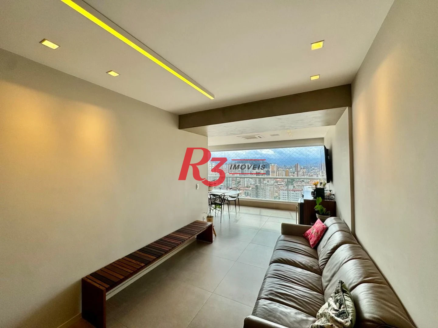 Apartamento com 3 dormitórios à venda, 127 m² por R$ 2.300.000,00 - Boqueirão - Santos/SP