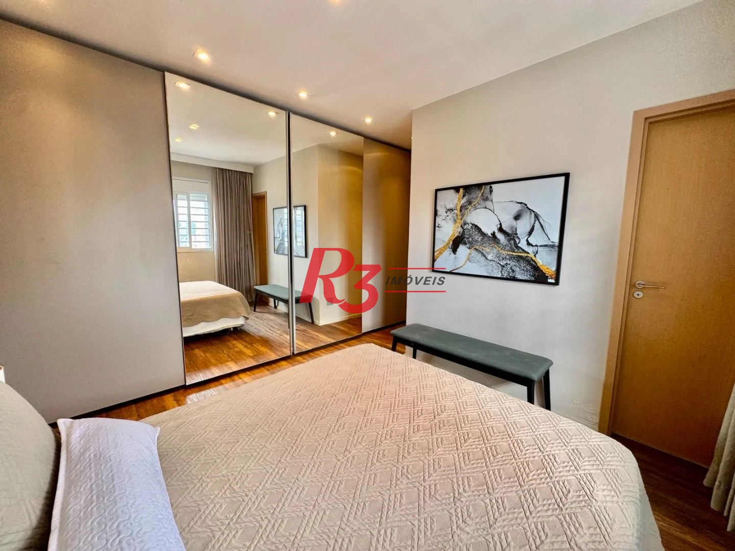 Apartamento com 3 dormitórios à venda, 127 m² por R$ 2.300.000,00 - Boqueirão - Santos/SP