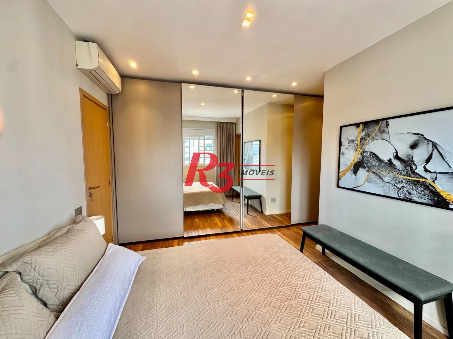 Apartamento com 3 dormitórios à venda, 127 m² por R$ 2.300.000,00 - Boqueirão - Santos/SP