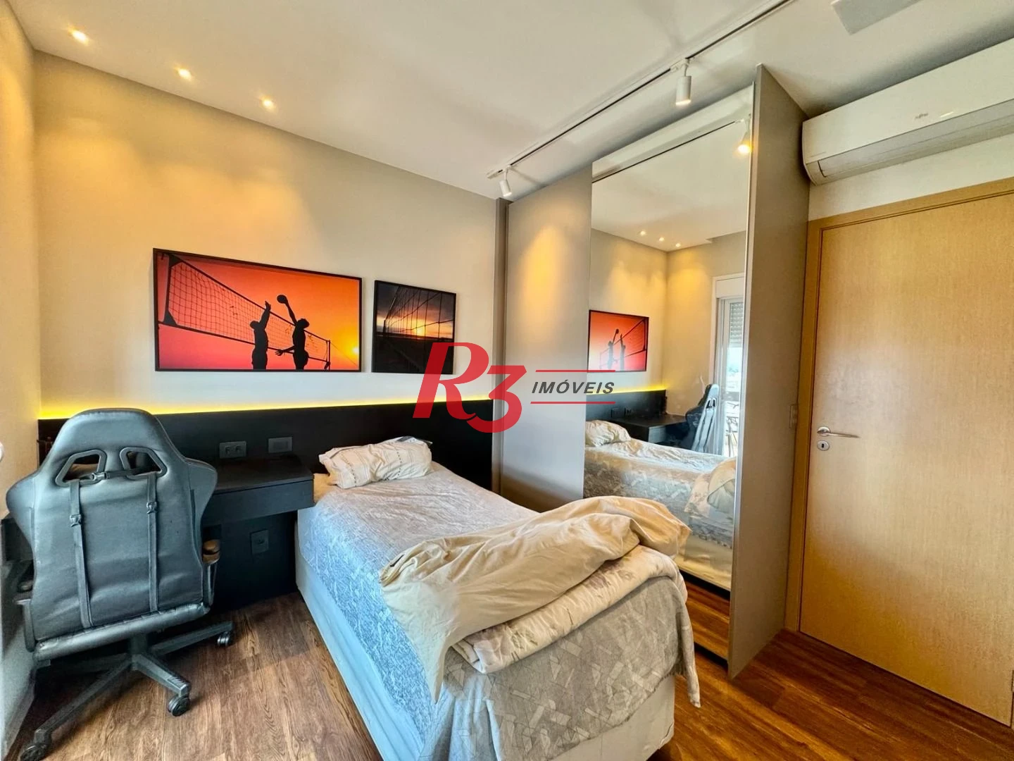 Apartamento com 3 dormitórios à venda, 127 m² por R$ 2.300.000,00 - Boqueirão - Santos/SP