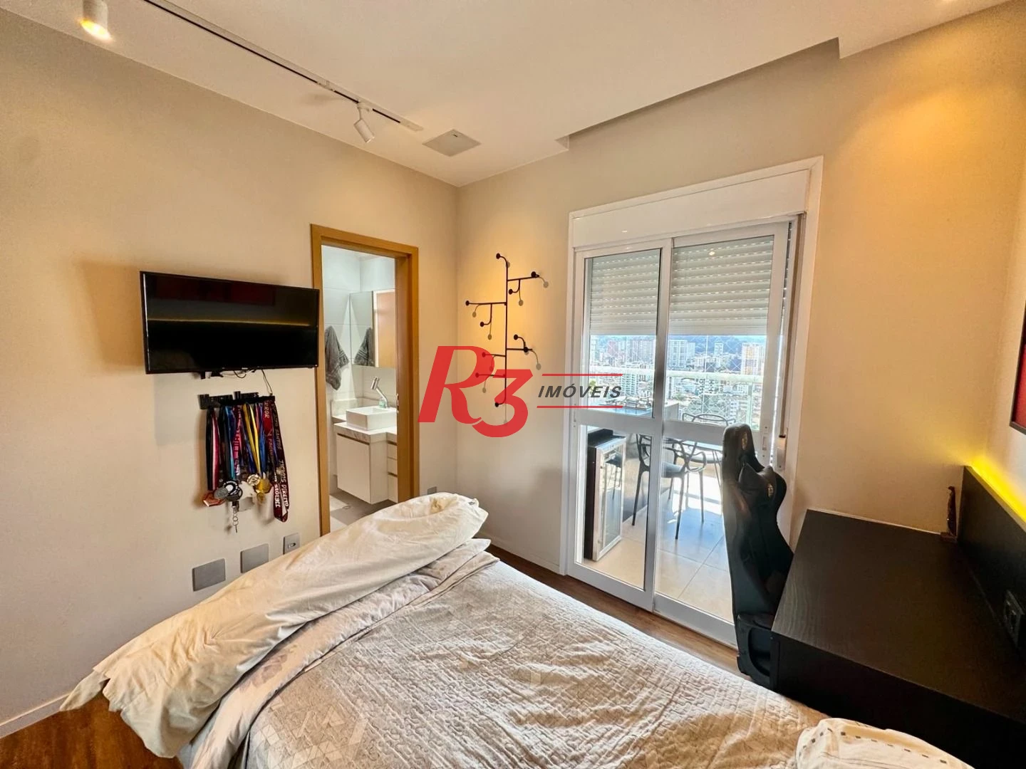 Apartamento com 3 dormitórios à venda, 127 m² por R$ 2.300.000,00 - Boqueirão - Santos/SP