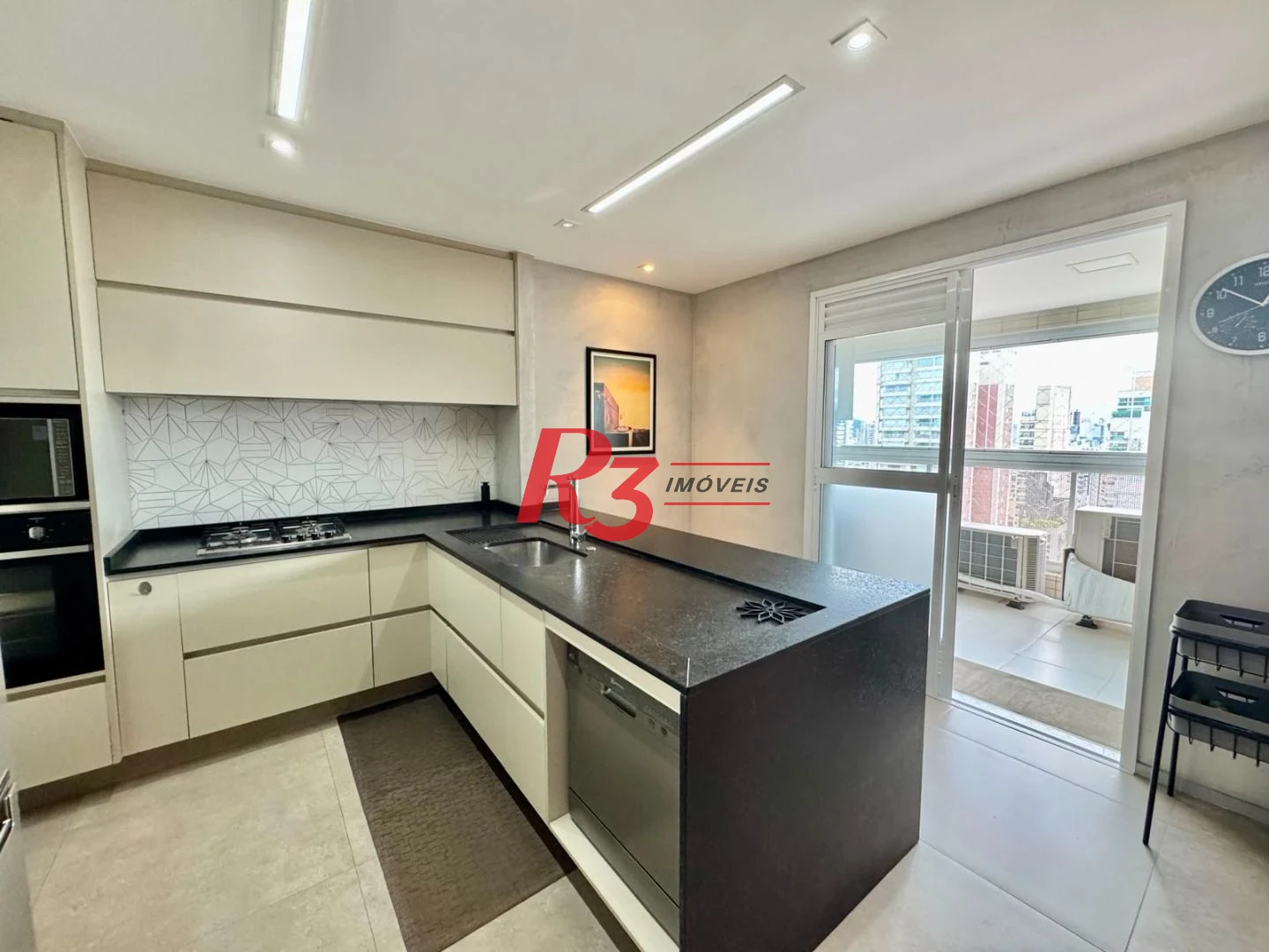 Apartamento com 3 dormitórios à venda, 127 m² por R$ 2.300.000,00 - Boqueirão - Santos/SP