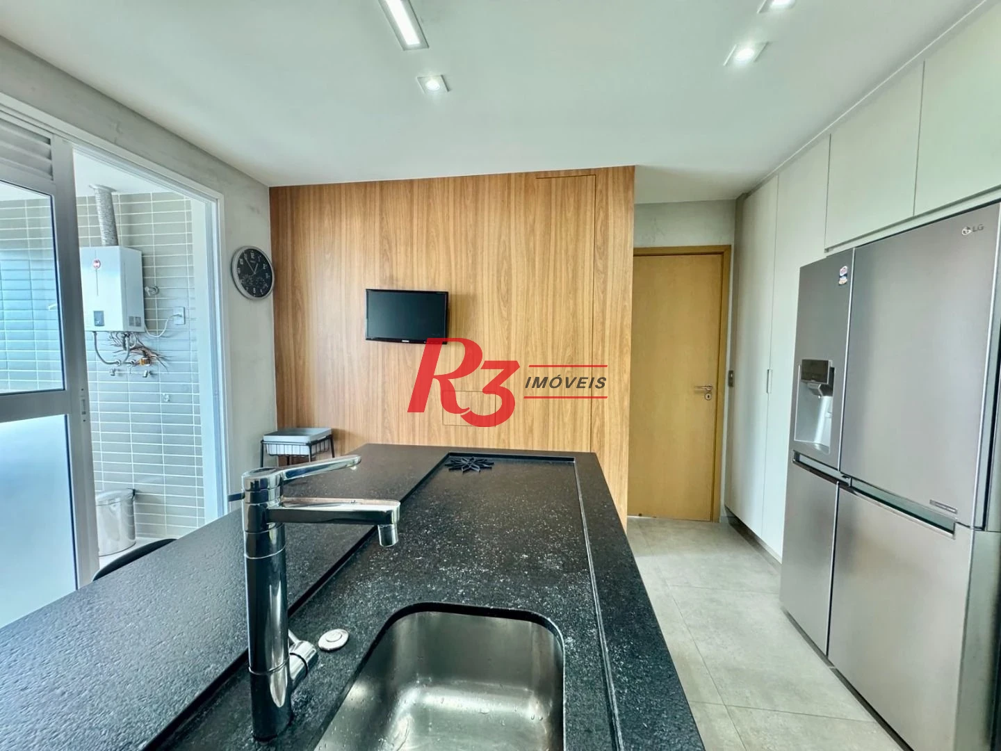 Apartamento com 3 dormitórios à venda, 127 m² por R$ 2.300.000,00 - Boqueirão - Santos/SP