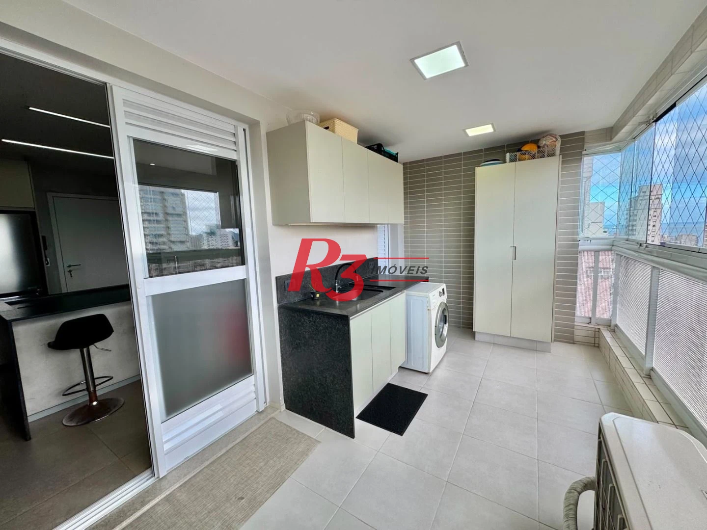 Apartamento com 3 dormitórios à venda, 127 m² por R$ 2.300.000,00 - Boqueirão - Santos/SP