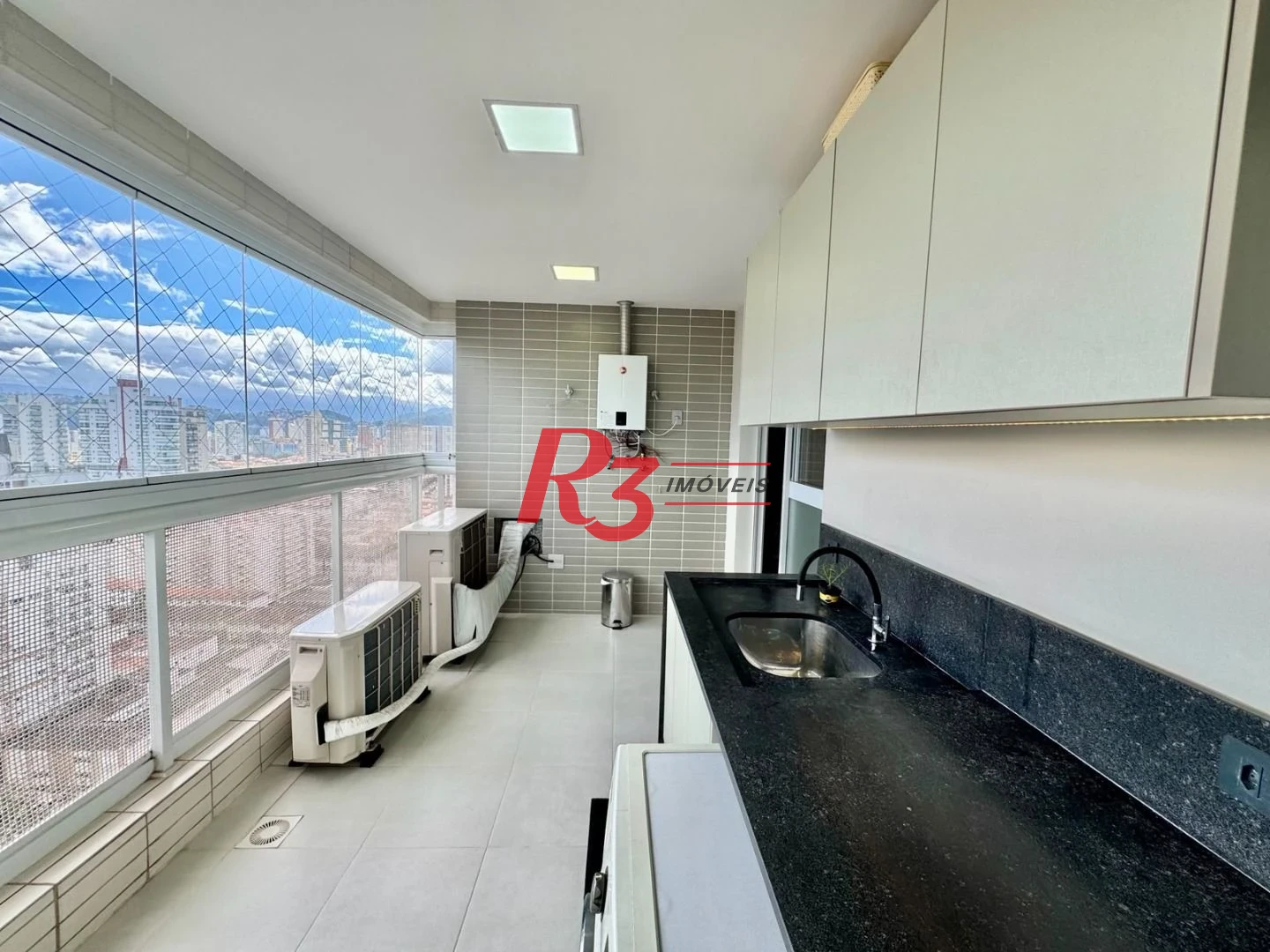 Apartamento com 3 dormitórios à venda, 127 m² por R$ 2.300.000,00 - Boqueirão - Santos/SP