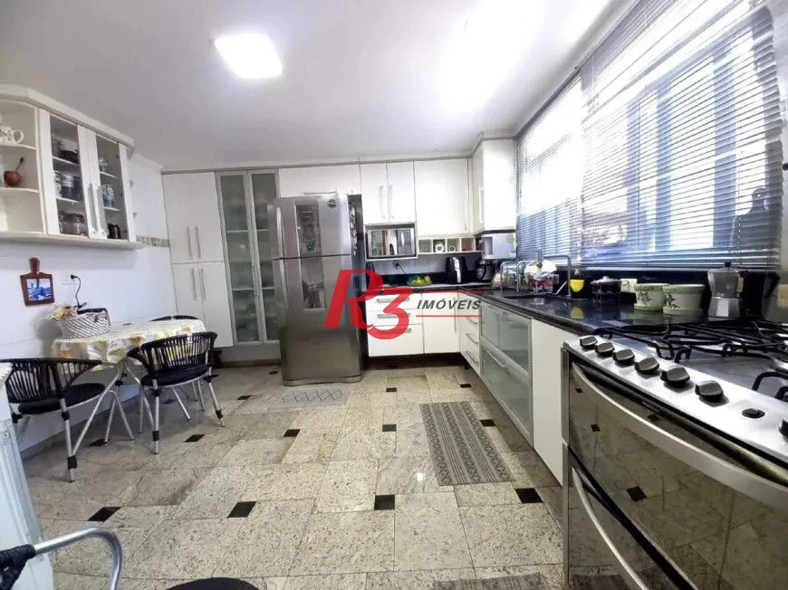 Casa com 4 dormitórios à venda, 260 m² por R$ 1.350.000,00 - Embaré - Santos/SP