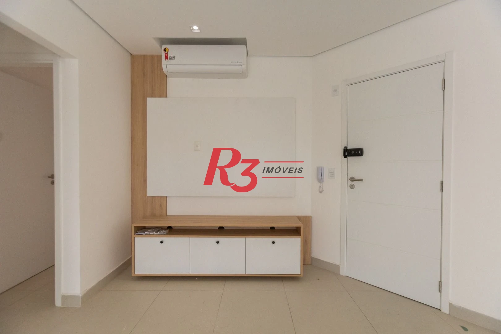 Apartamento com 2 dormitórios para alugar, 72 m² por R$ 5.628,98/mês - Campo Grande - Santos/SP