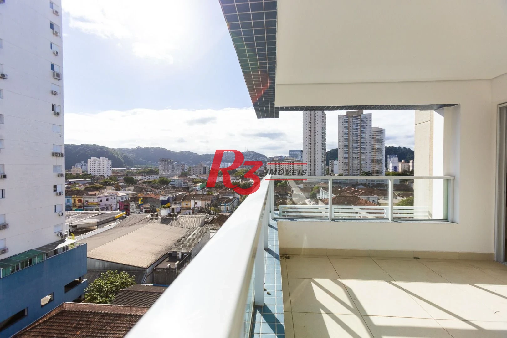 Apartamento com 2 dormitórios para alugar, 72 m² por R$ 5.628,98/mês - Campo Grande - Santos/SP