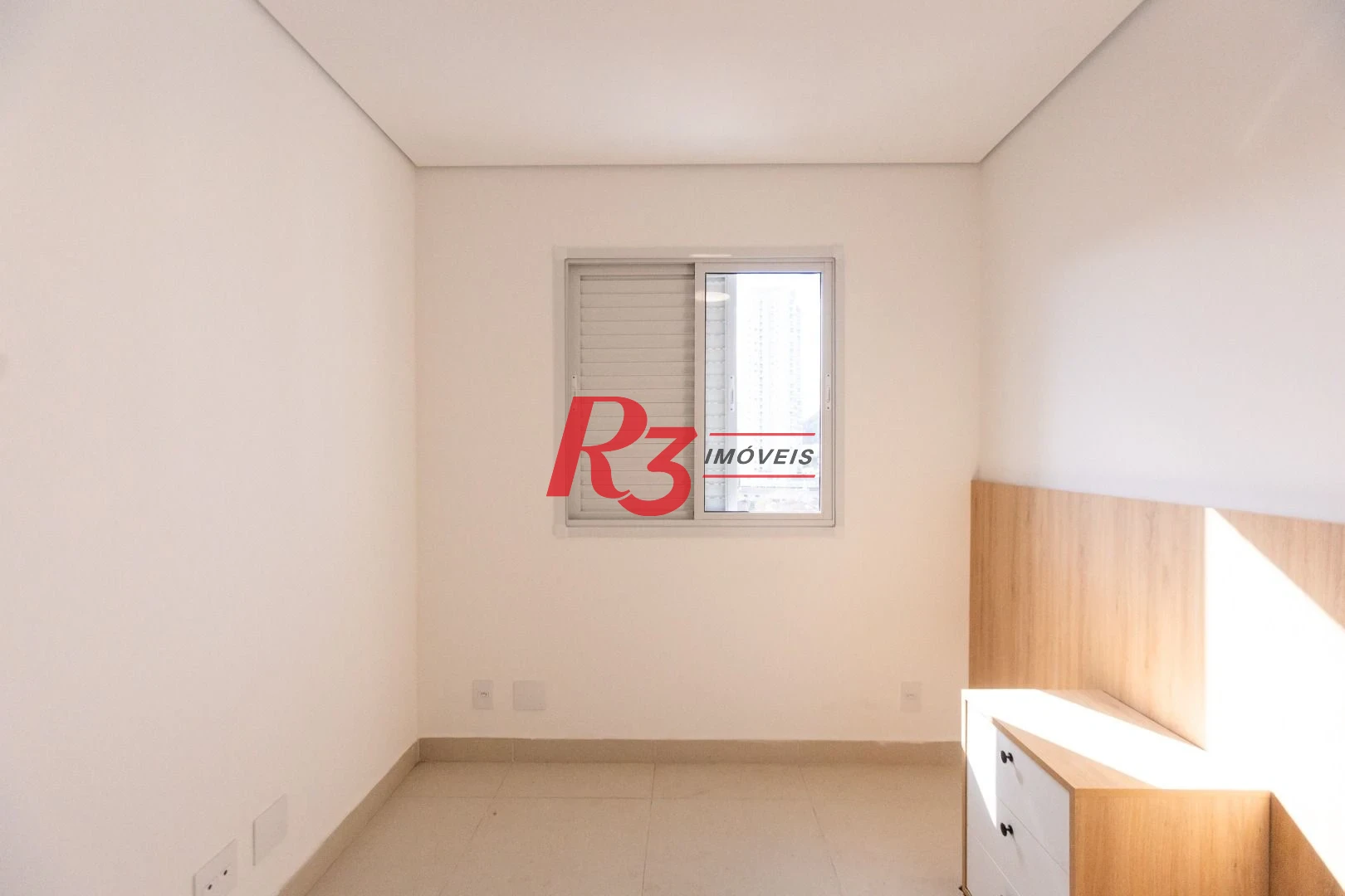 Apartamento com 2 dormitórios para alugar, 72 m² por R$ 5.628,98/mês - Campo Grande - Santos/SP