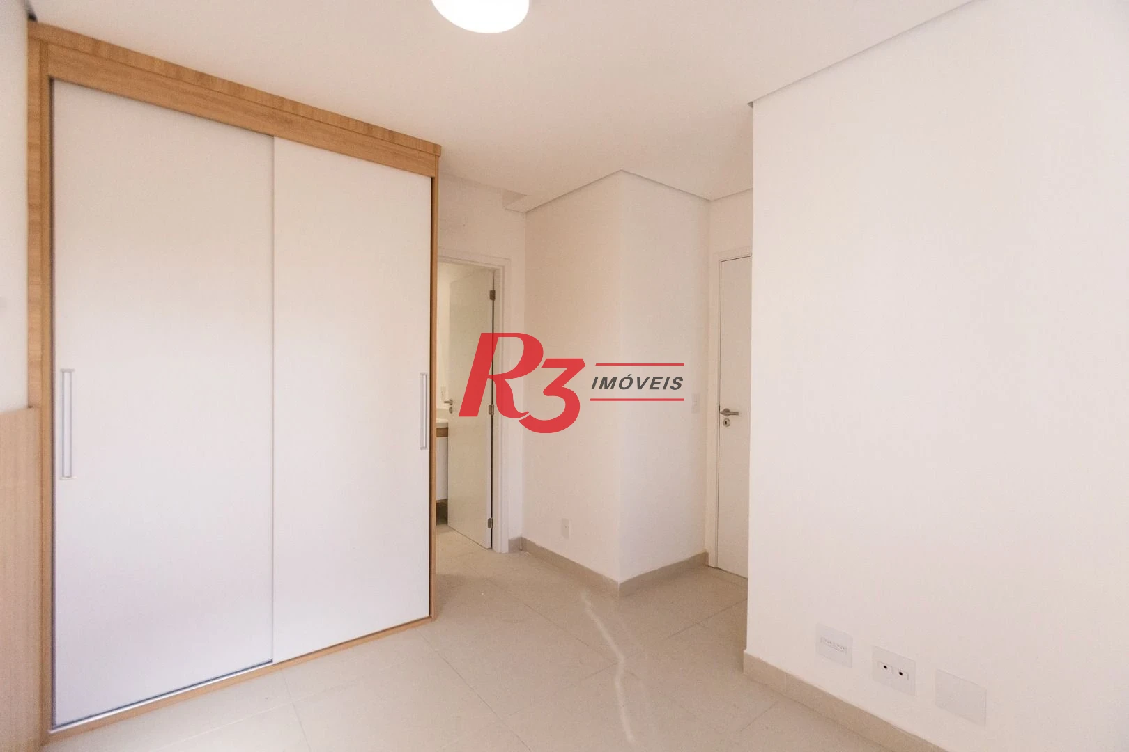 Apartamento com 2 dormitórios para alugar, 72 m² por R$ 5.628,98/mês - Campo Grande - Santos/SP