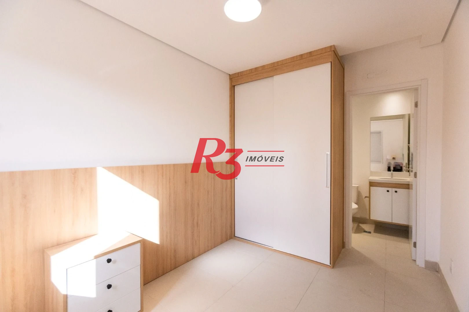 Apartamento com 2 dormitórios para alugar, 72 m² por R$ 5.628,98/mês - Campo Grande - Santos/SP