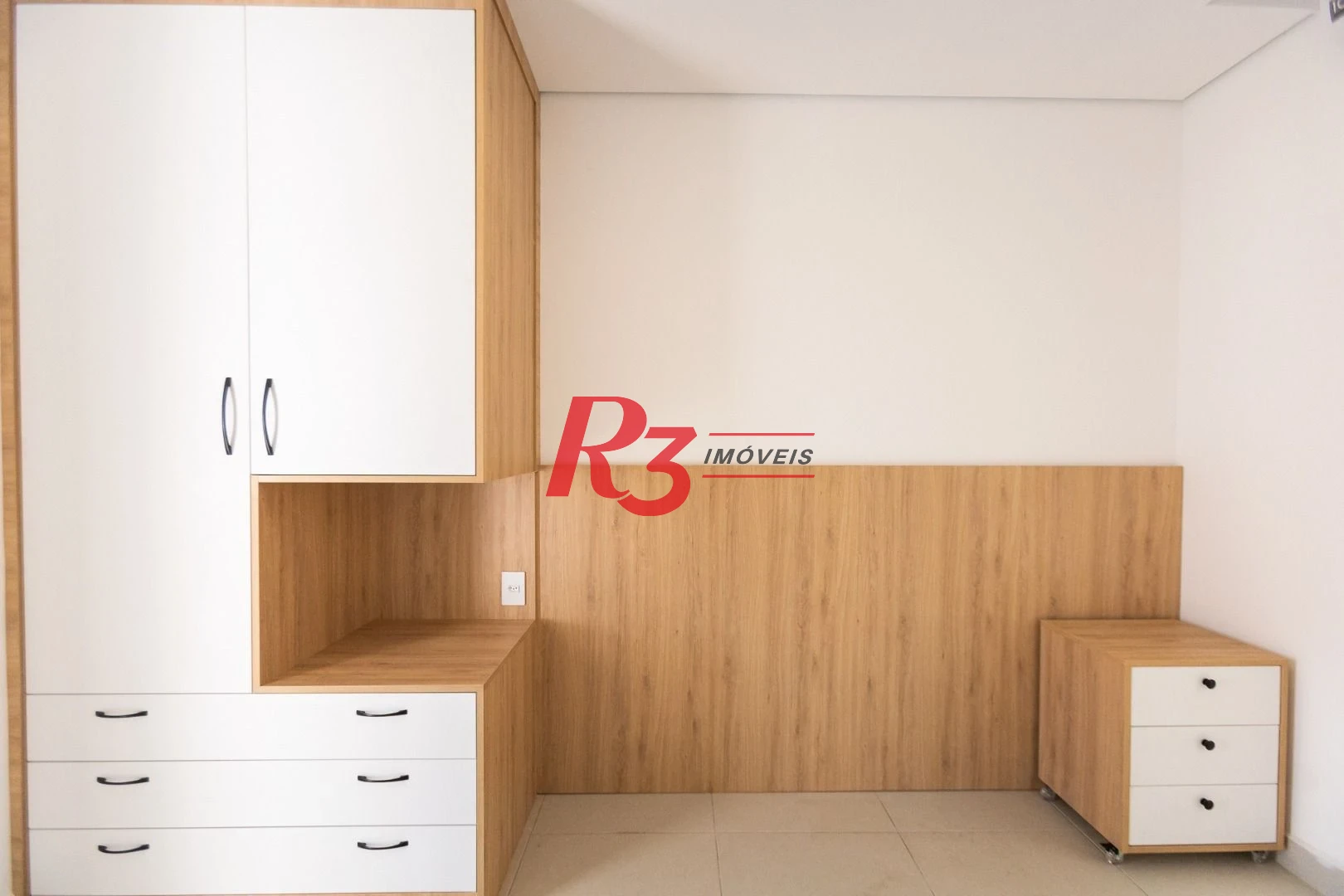 Apartamento com 2 dormitórios para alugar, 72 m² por R$ 5.628,98/mês - Campo Grande - Santos/SP