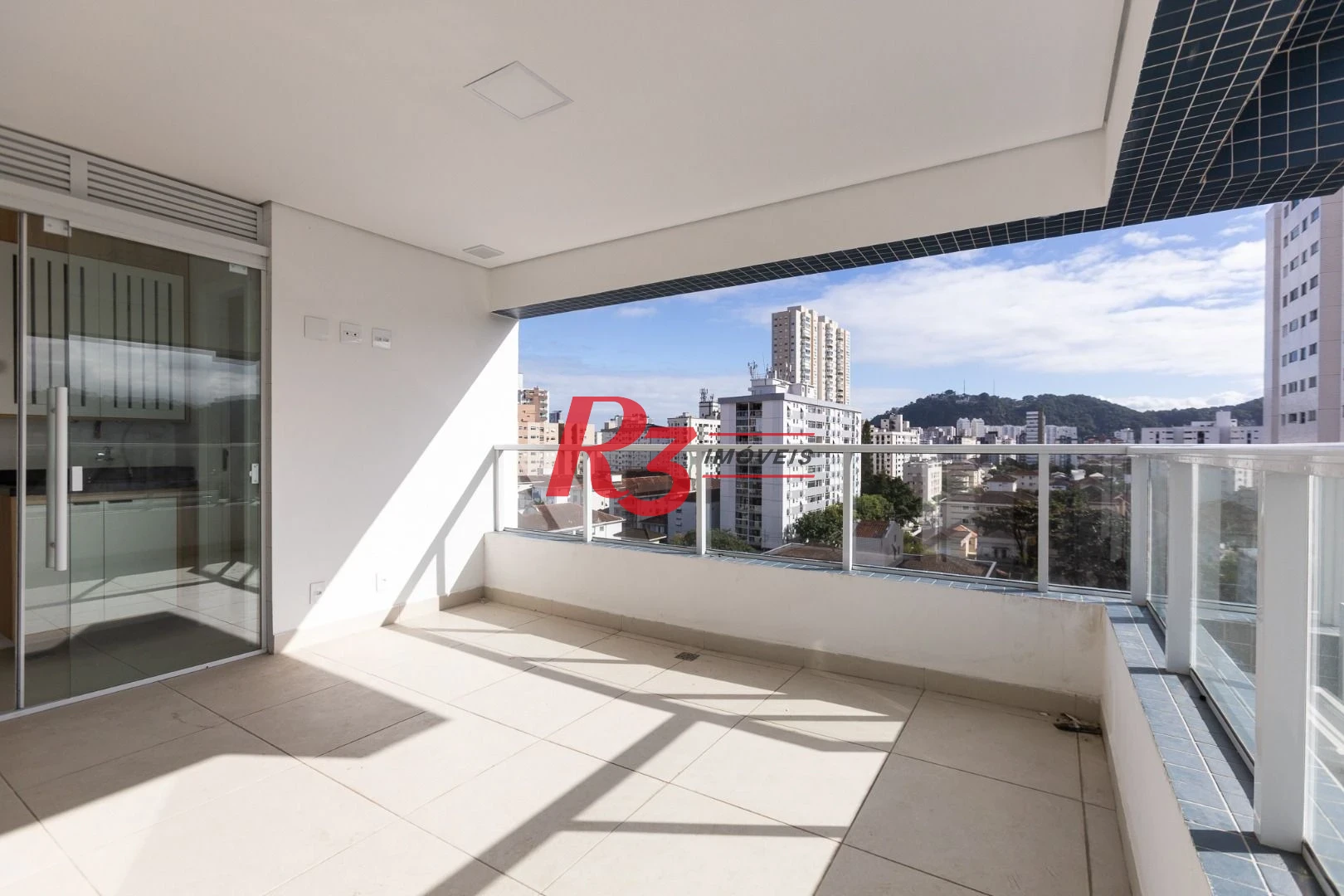 Apartamento com 2 dormitórios para alugar, 72 m² por R$ 5.628,98/mês - Campo Grande - Santos/SP