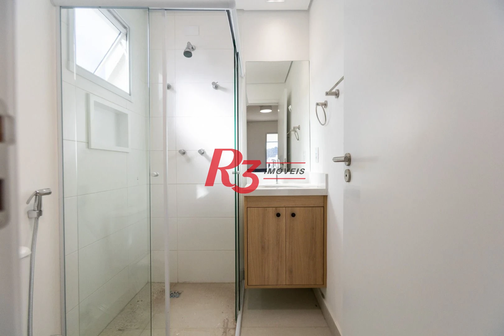 Apartamento com 2 dormitórios para alugar, 72 m² por R$ 5.628,98/mês - Campo Grande - Santos/SP
