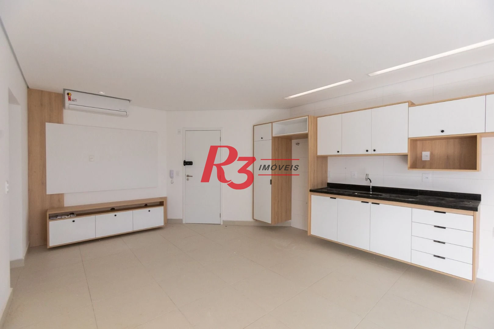 Apartamento com 2 dormitórios para alugar, 72 m² por R$ 5.628,98/mês - Campo Grande - Santos/SP
