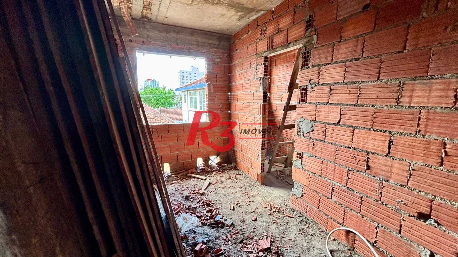 Village com 2 dormitórios à venda, 80 m² por R$ 700.000,00 - Campo Grande - Santos/SP