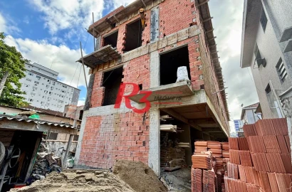 Village com 2 dormitórios à venda, 80 m² por R$ 700.000,00 - Campo Grande - Santos/SP