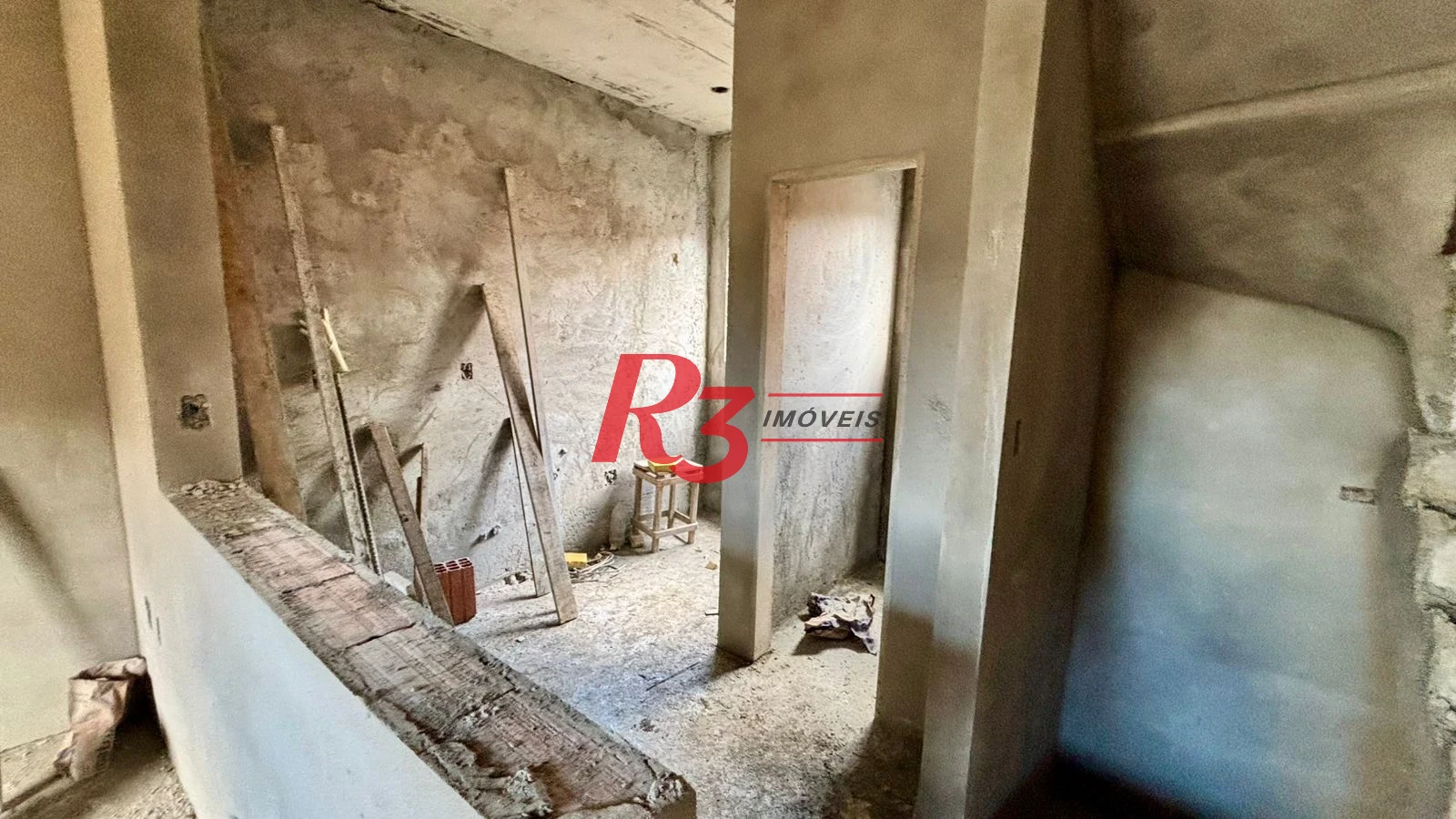 Village com 2 dormitórios à venda, 80 m² por R$ 700.000,00 - Campo Grande - Santos/SP