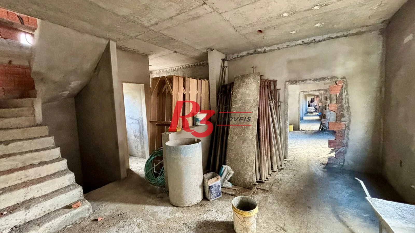 Village com 2 dormitórios à venda, 80 m² por R$ 700.000,00 - Campo Grande - Santos/SP