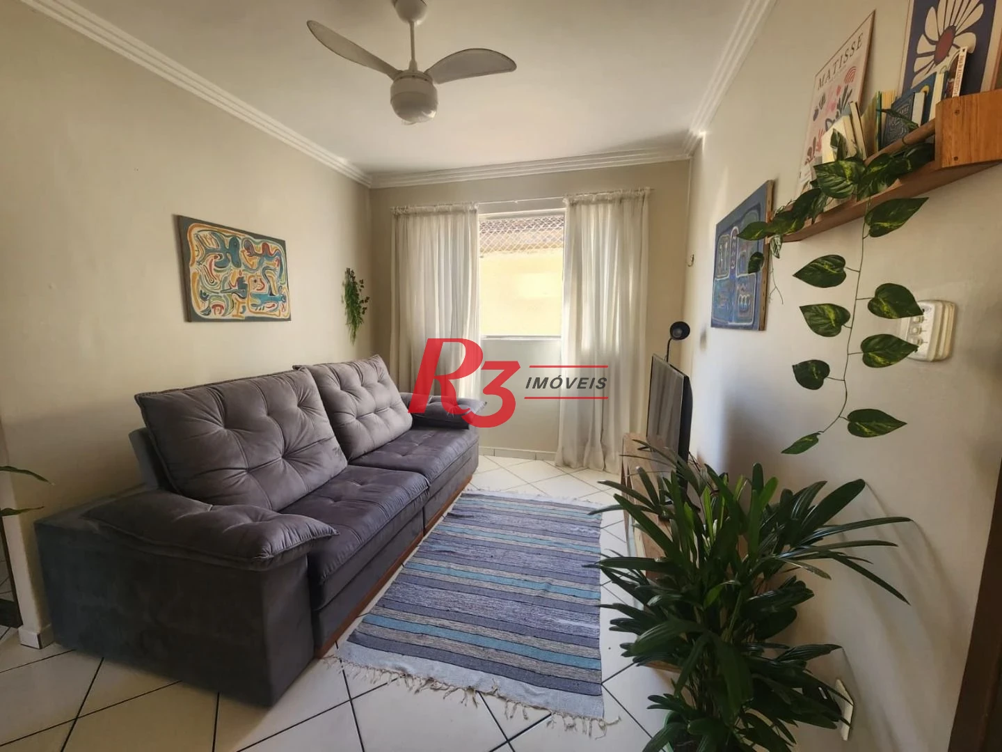 Apartamento com 2 dormitórios à venda, 74 m² por R$ 470.000,00 - Gonzaga - Santos/SP
