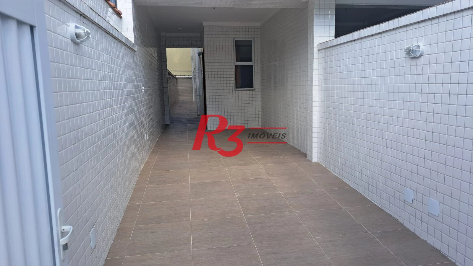 Casa com 3 dormitórios à venda, 1 m² por R$ 950.000,00 - Aparecida - Santos/SP