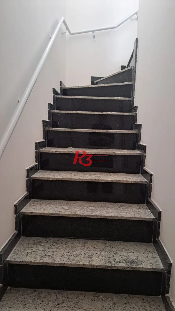 Casa com 3 dormitórios à venda, 1 m² por R$ 950.000,00 - Aparecida - Santos/SP