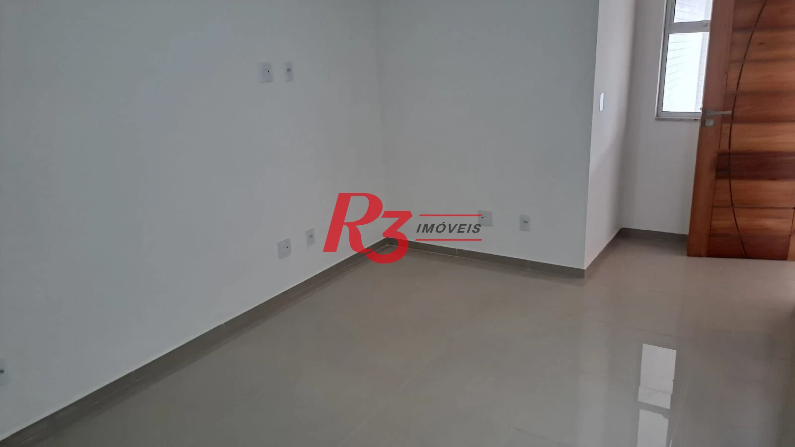 Casa com 3 dormitórios à venda, 1 m² por R$ 950.000,00 - Aparecida - Santos/SP