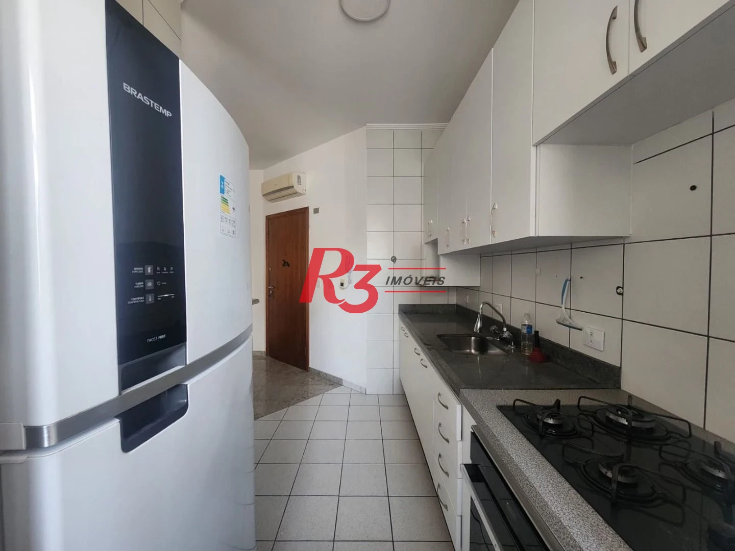 Apartamento com 1 dormitório para alugar, 54 m² por R$ 3.800,00/mês - Gonzaga - Santos/SP