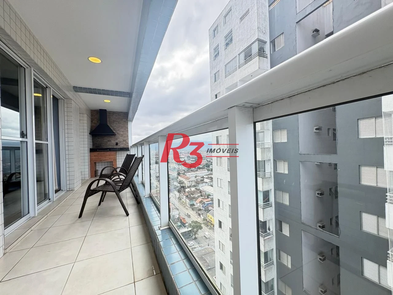 Apartamento com 2 dormitórios para alugar, 80 m² por R$ 6.500,02/mês - Boqueirão - Santos/SP