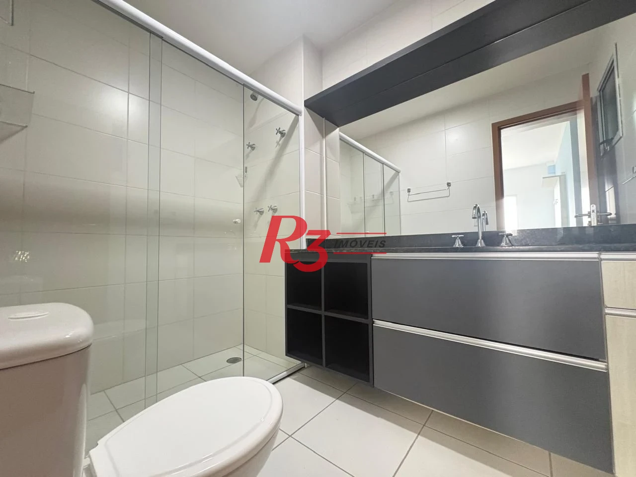 Apartamento com 2 dormitórios para alugar, 80 m² por R$ 6.500,02/mês - Boqueirão - Santos/SP