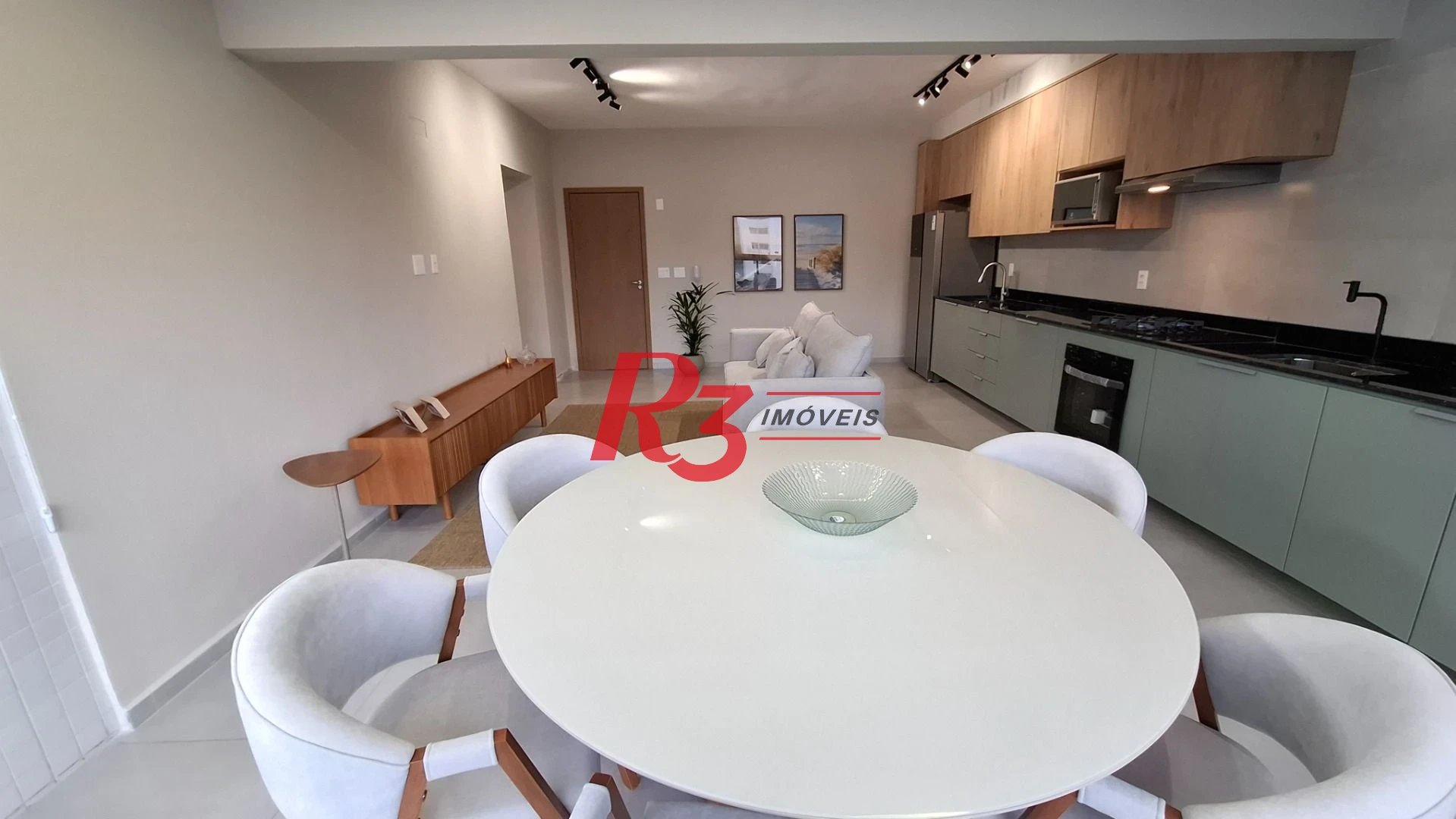 Apartamento à venda, 2 quartos (1 suíte), PORTEIRA FECHADA, José Menino em Santos SP.