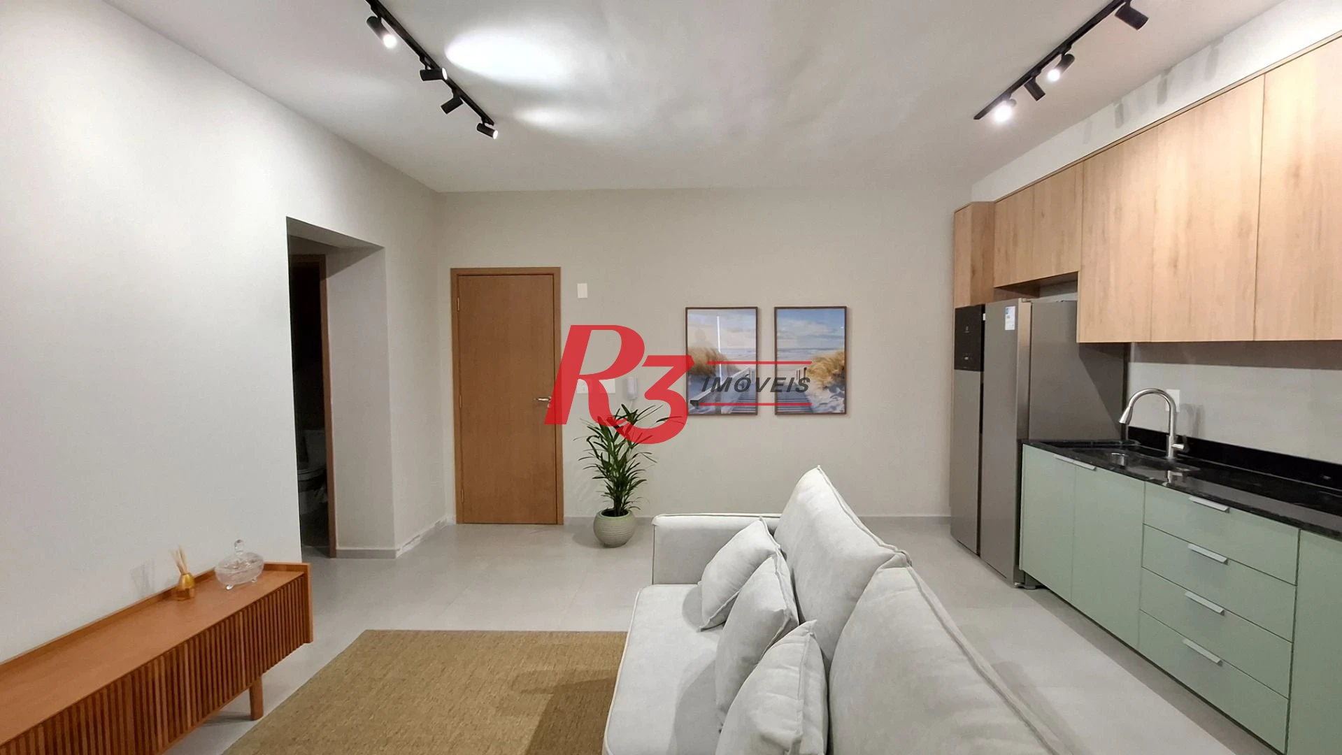 Apartamento à venda, 2 quartos (1 suíte), PORTEIRA FECHADA, José Menino em Santos SP.