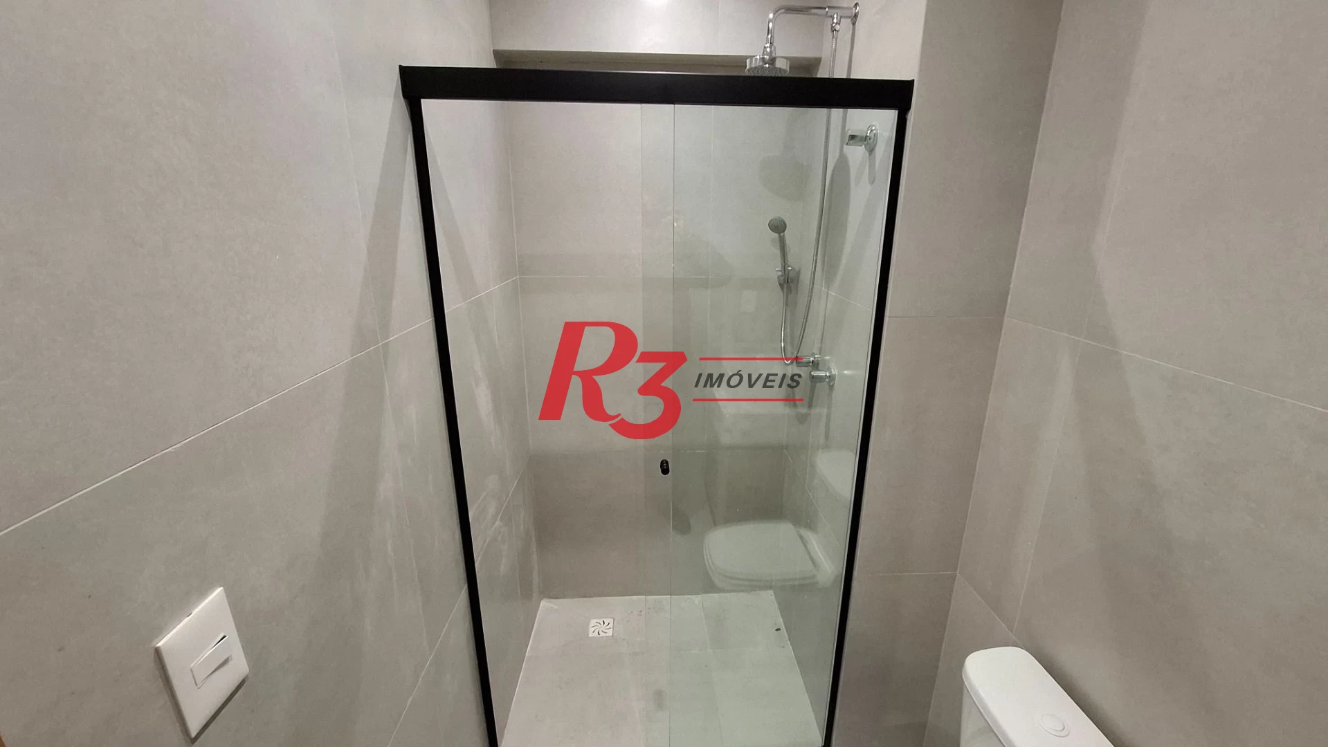 Apartamento à venda, 2 quartos (1 suíte), PORTEIRA FECHADA, José Menino em Santos SP.
