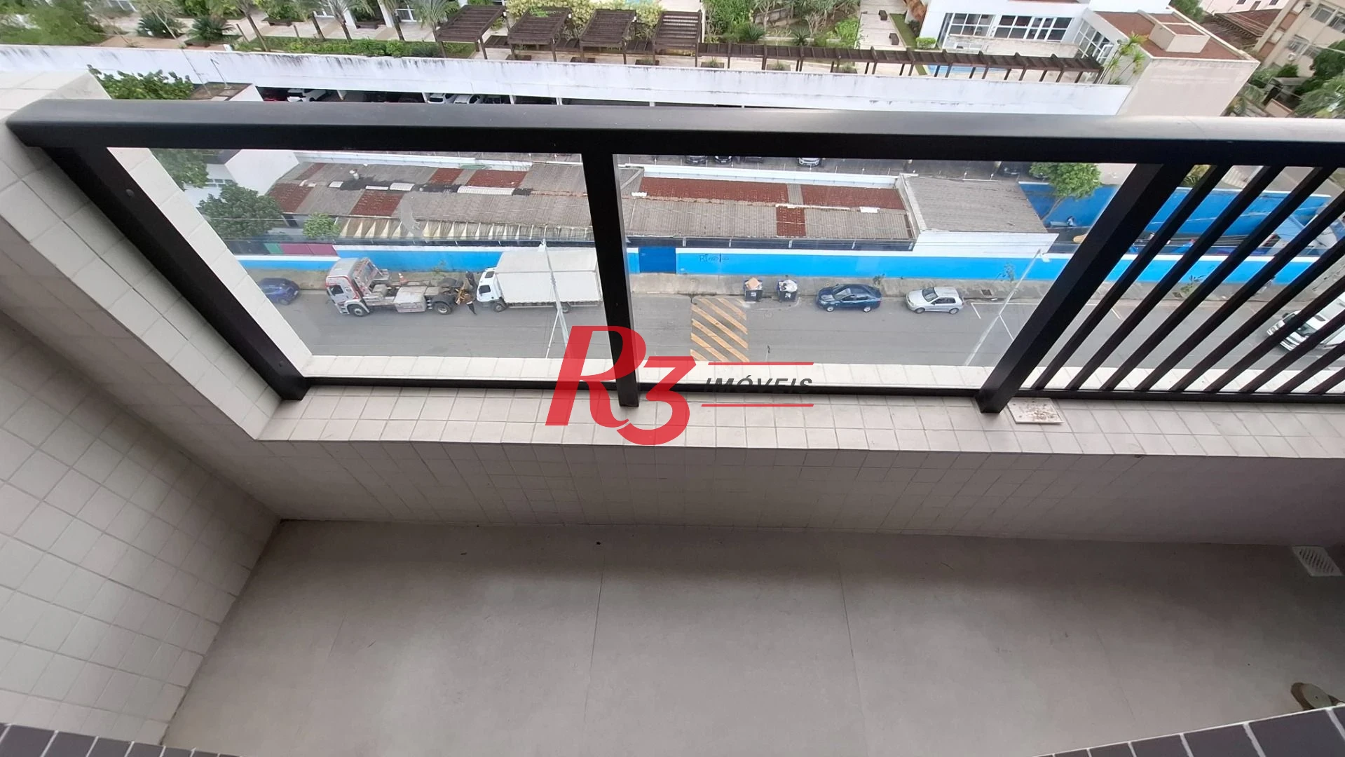 Apartamento à venda, 2 quartos (1 suíte), PORTEIRA FECHADA, José Menino em Santos SP.