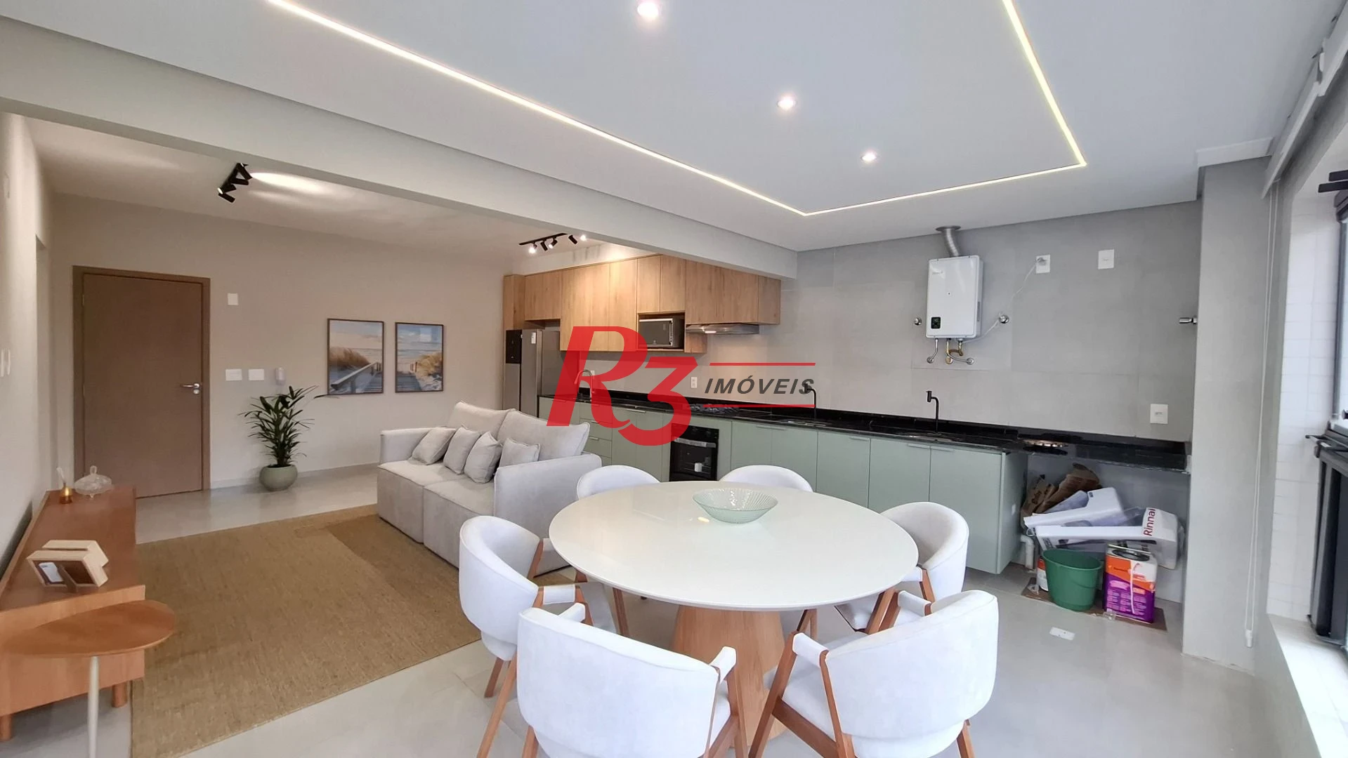 Apartamento à venda, 2 quartos (1 suíte), PORTEIRA FECHADA, José Menino em Santos SP.