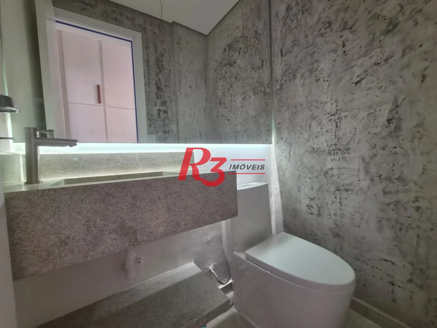 Apartamento com 1 dormitório à venda, 57 m² por R$ 615.000,00 - Embaré - Santos/SP
