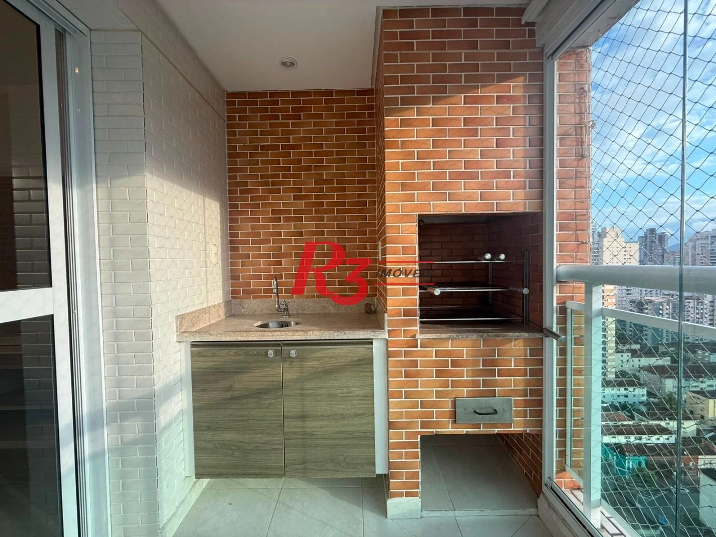 Apartamento com 3 dormitórios à venda, 109 m² por R$ 1.350.000,00 - Gonzaga - Santos/SP