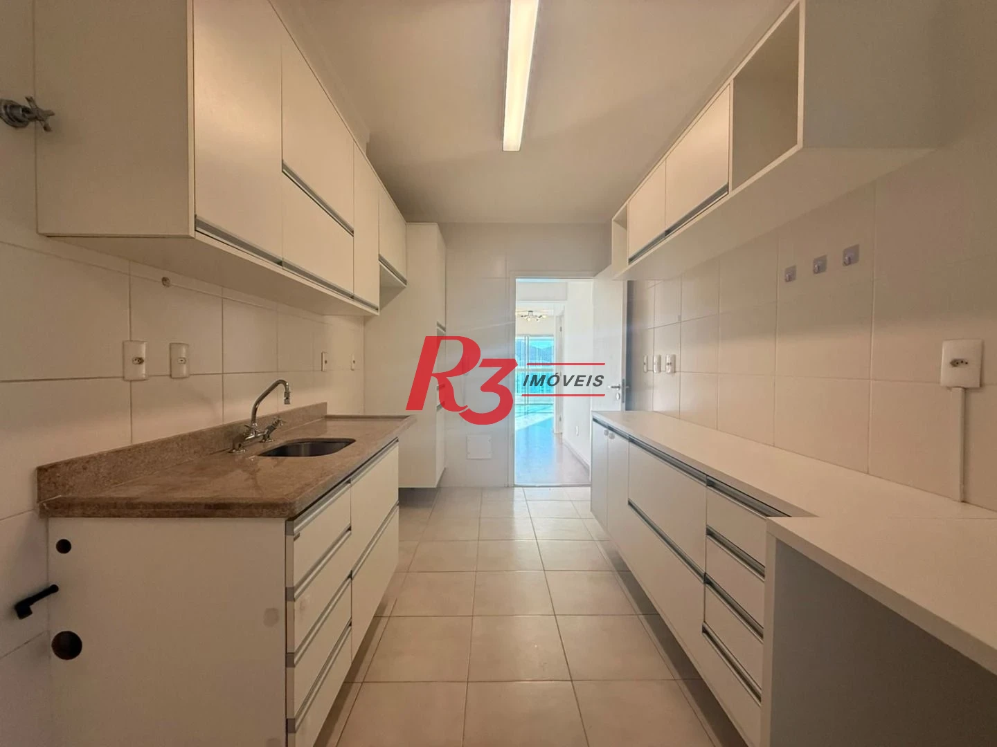 Apartamento com 3 dormitórios à venda, 109 m² por R$ 1.350.000,00 - Gonzaga - Santos/SP