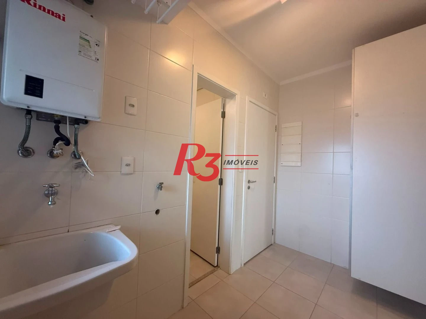 Apartamento com 3 dormitórios à venda, 109 m² por R$ 1.350.000,00 - Gonzaga - Santos/SP