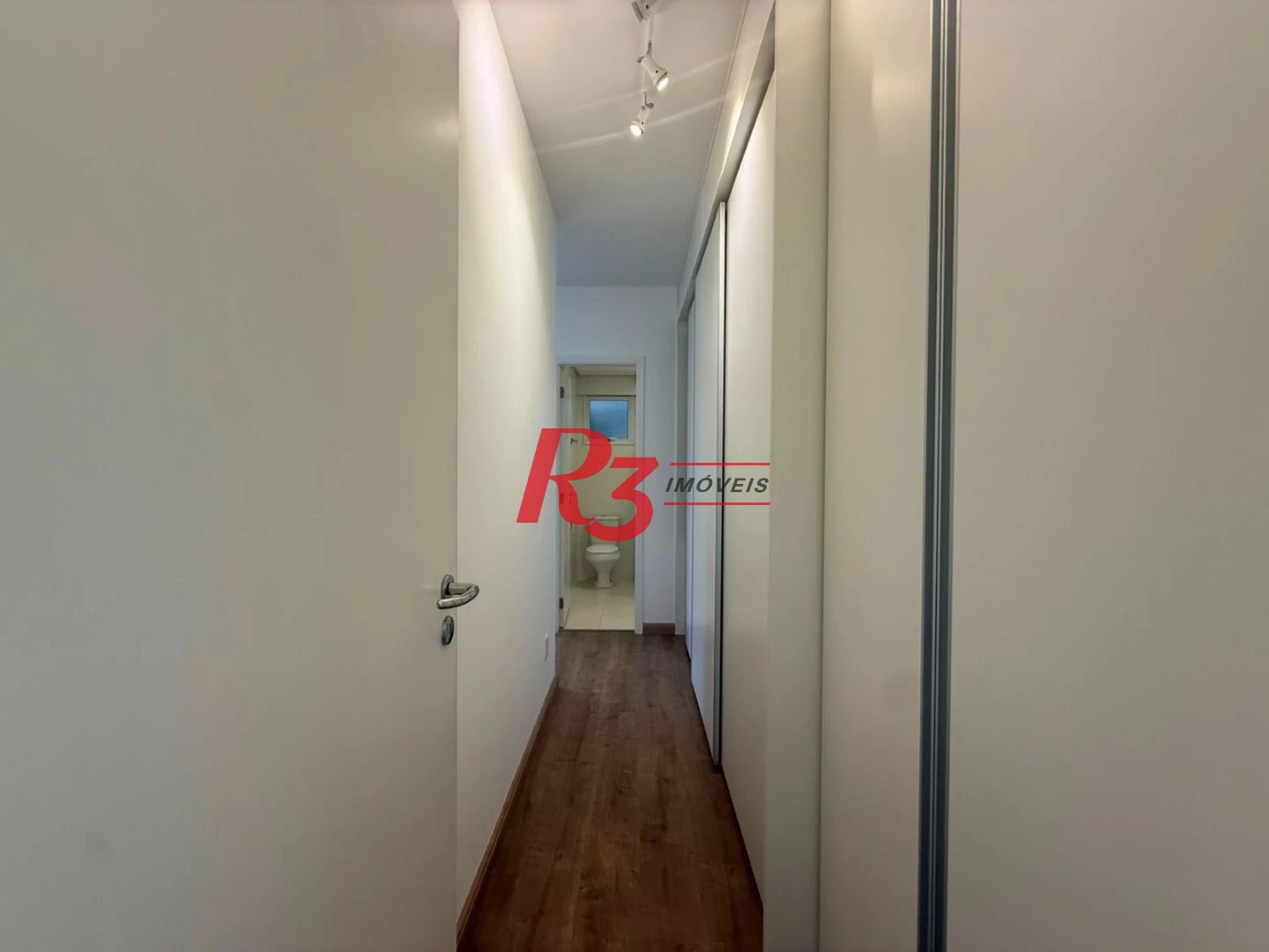 Apartamento com 3 dormitórios à venda, 109 m² por R$ 1.350.000,00 - Gonzaga - Santos/SP