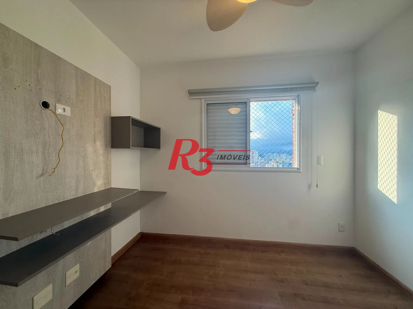Apartamento com 3 dormitórios à venda, 109 m² por R$ 1.350.000,00 - Gonzaga - Santos/SP