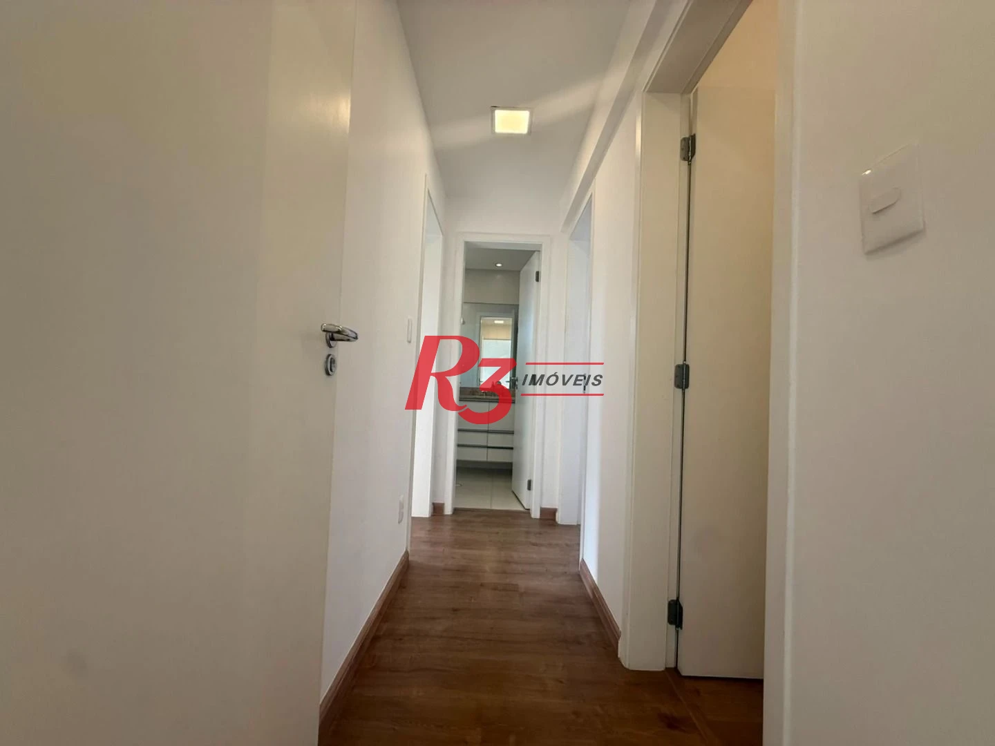 Apartamento com 3 dormitórios à venda, 109 m² por R$ 1.350.000,00 - Gonzaga - Santos/SP