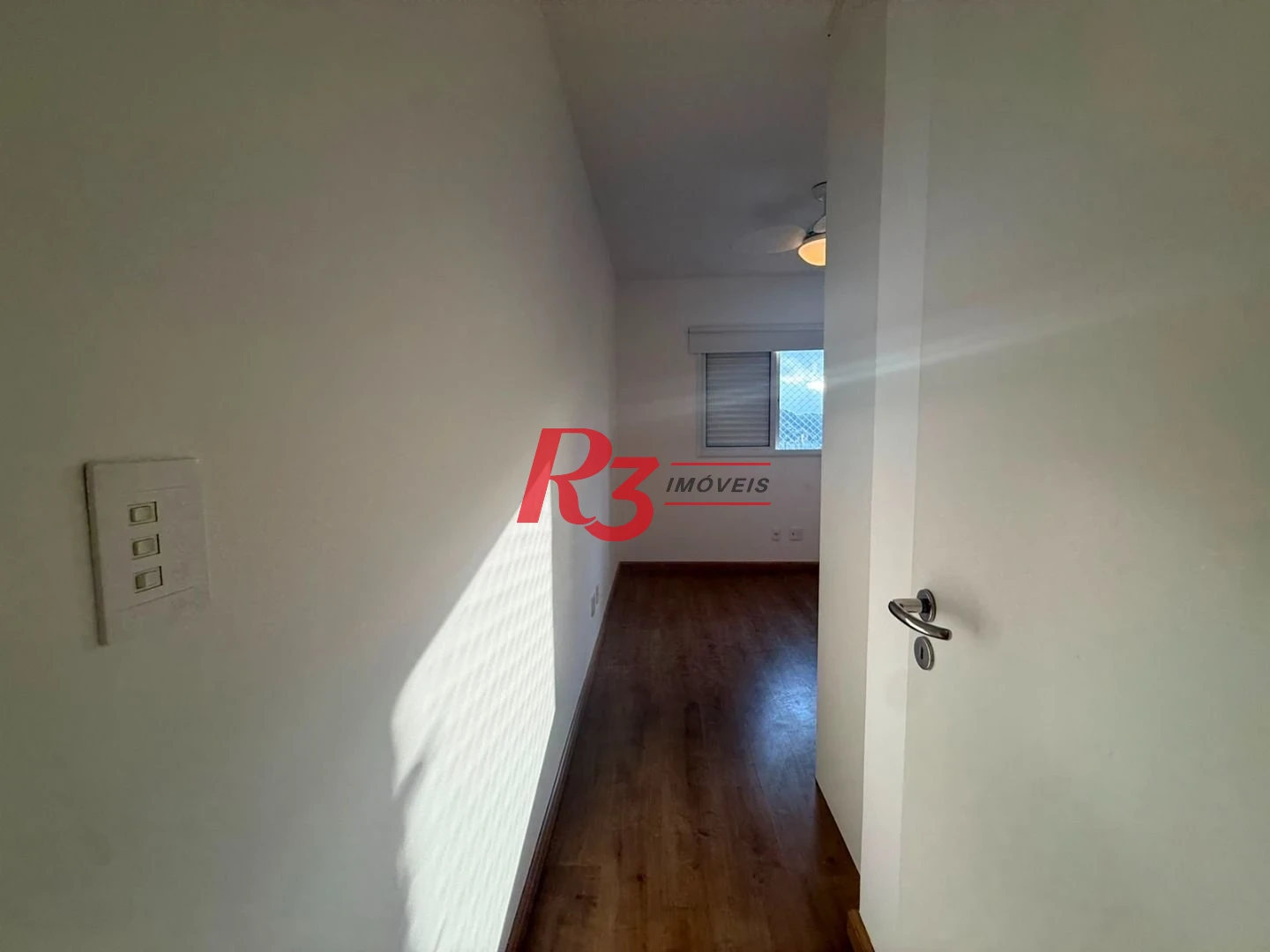 Apartamento com 3 dormitórios à venda, 109 m² por R$ 1.350.000,00 - Gonzaga - Santos/SP