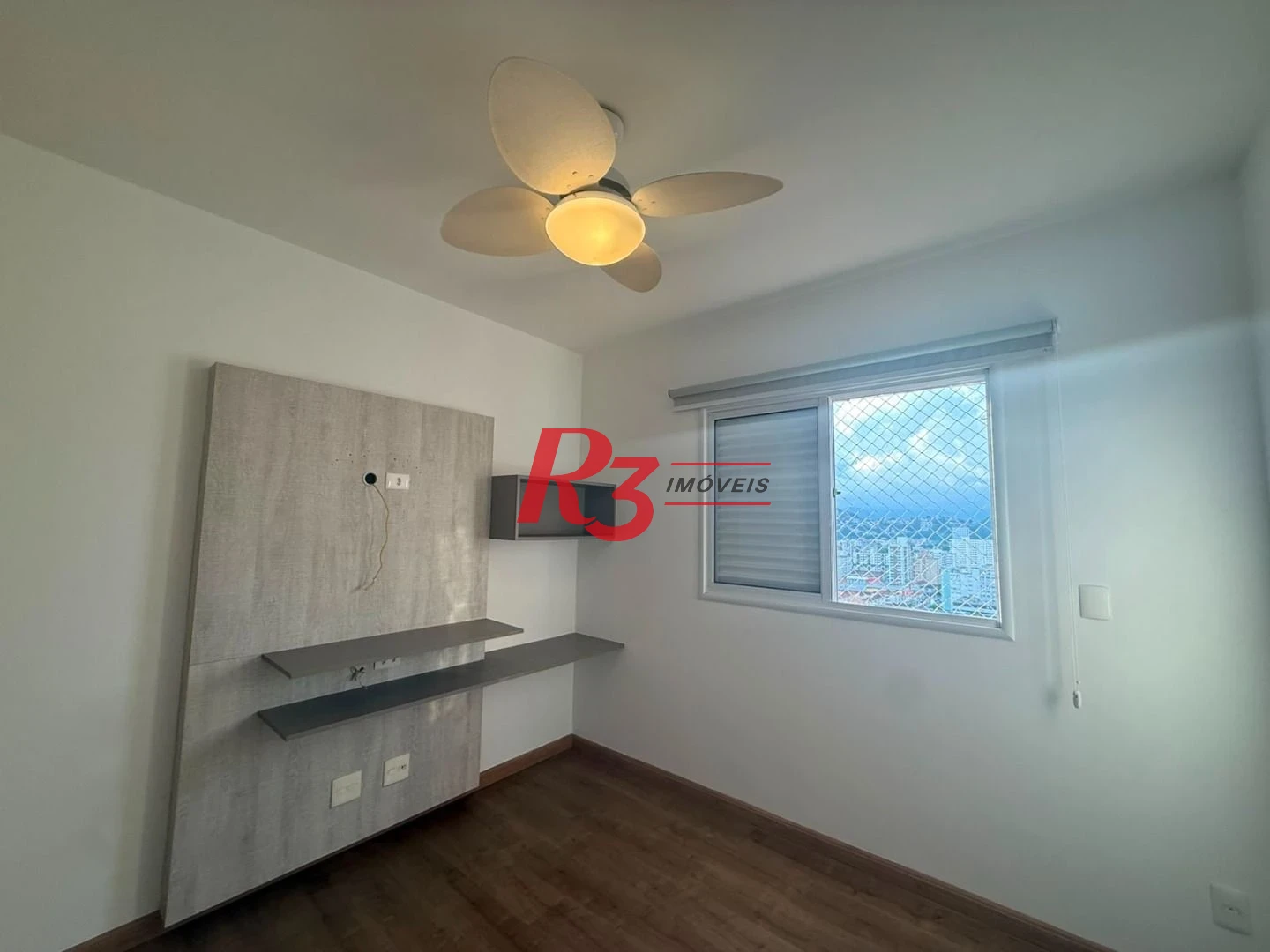 Apartamento com 3 dormitórios à venda, 109 m² por R$ 1.350.000,00 - Gonzaga - Santos/SP